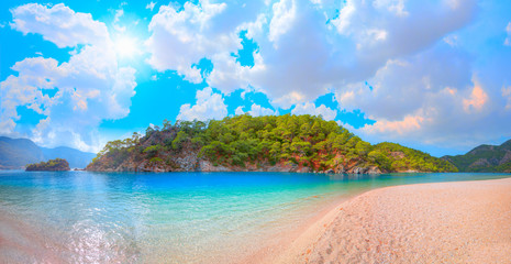 Fototapeta na wymiar Oludeniz Beach And Blue Lagoon, Oludeniz beach is best beaches in Turkey - Fethiye, Turkey