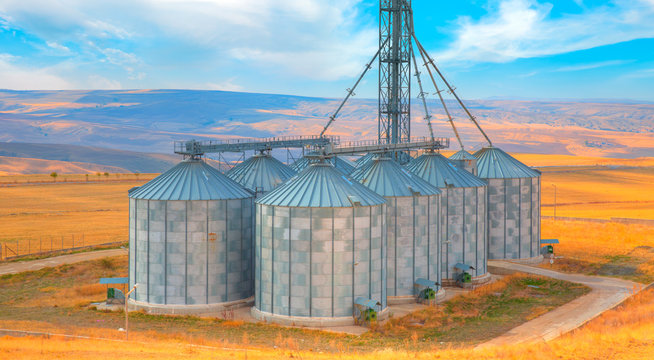 Agricultural Silos, Storage and drying of grains, wheat, corn, soy, sunflower 