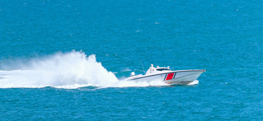 Fototapeta premium Coast Guard patrol boat rushing to the rescue M
