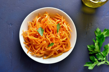 Healthy carrot salad