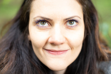 Obraz premium Young woman in the forest modelling