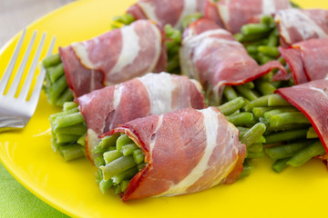 fagots d'haricots verts et lard