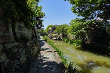 八幡掘の道