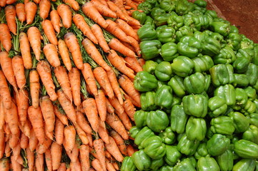 Des carottes et poivrons  fraits du Burkina faso
