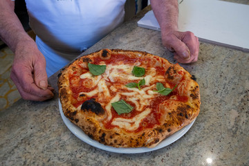 Pizza Napoli