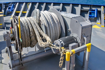 Mooring winch