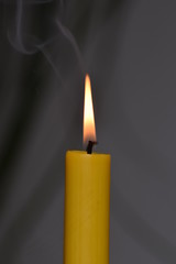 Brennende Kerze