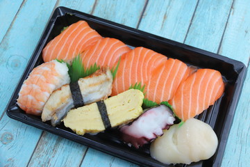 Plateau de sushi