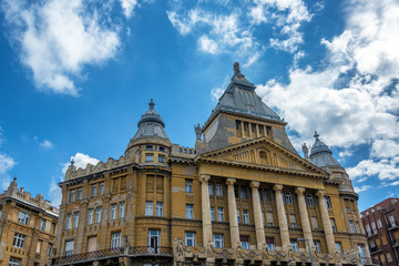 Obraz premium Old Historic Building in Budapest, Hungary