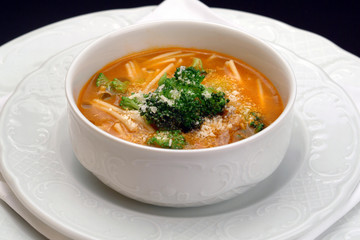 Italian food recipes, pasta and broccoli soup.