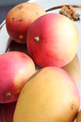 Mangos Grandes Amarillos Naranja Y rojo