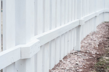 Make a neat fence with your own hands