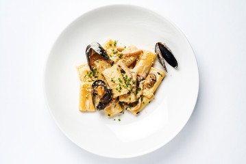 pasta with mussels and cheese