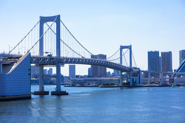 Fototapeta na wymiar (東京都-都市風景)晴れた日のレインボーブリッジ２