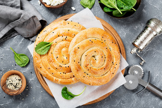 Puff pastry rolls with spinach and ricotta. 