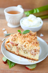 Rhabarber-Streusel-Kuchen