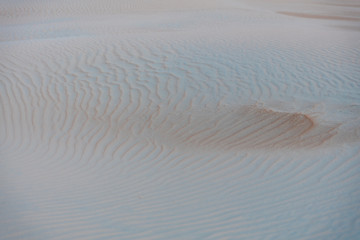 Obraz premium Nahaufnahmen von Strukturen einer Sandwüste