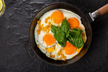 Fried eggs, egg, sburger, breakfast, sandwich, hard, soy saucepan, pasta, avocado toast