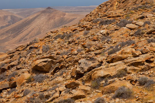 Vista desde la Degollada de los Granadillos. Parque Rural de Betancuria. Isla Fuerteventura. Provincia Las Palmas. Islas Canarias. Espa&ntilde;a