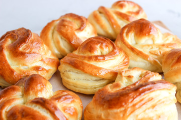 Fluffy rolls from yeast dough