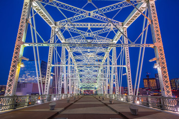 Fototapeta na wymiar Pedestrian Bridge in Downtown Nashville Tennessee