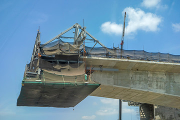 Construction bridge or expressway equipment site structure