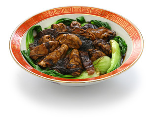 braised dried oysters with black moss (ho see fat choy ) , traditional chinese new year dish