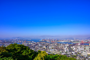 高塔山公園から眺める北九州市の都市風景