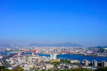 Fototapeta na wymiar 高塔山公園から眺める北九州市の都市風景