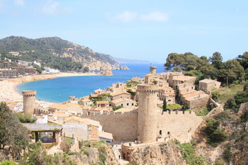 Fototapeta na wymiar The amazing medieval town of Tossa de Mar, a charming historic town constructed around a magnificent ancient castle, Costa Brava, Catalonia, Spain