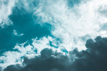 Obraz premium Turquoise little gloomy sky with clouds