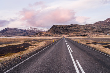Fototapeta premium road to nowhere iceland
