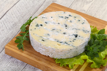 Round blue cheese