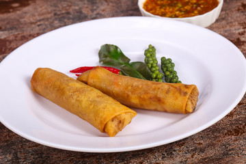 Deep fried spring roll with prawn