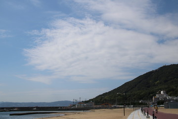 Fototapeta na wymiar 秋の須磨海岸と須磨浦山頂