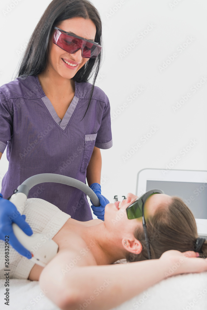 Poster Armpit laser hair removal treatment