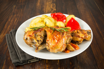 Cordero asado con patatas