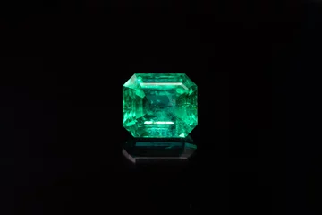 Poster Emerald Gemstone © Levon