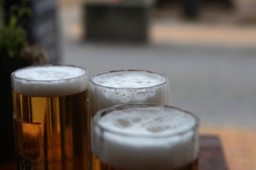 bier in hamburg blankenese bei tageslicht