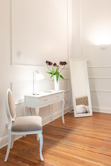 Never forget this furniture to completa a cozy bedroom