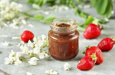 Acacia and strawberry jam. unusual jam from edible flowers, crushed for a pleasant texture. Acacia flowers are very useful, have anti-inflammatory, antipyretic properties. flower jam.