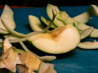 cut up apples turning brown on cutting board