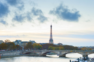Fototapeta na wymiar Sienna river Paris Eiffel tower
