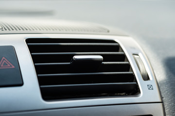 Obraz na płótnie Canvas right air outlet of a car