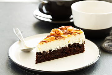 A wonderful caramel cheesecake with homemade caramel, nuts and chocolate.
