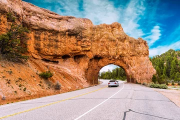 Foto auf Acrylglas Red Arch road tunnel to Bryce Canyon © Fyle