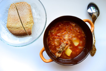 This borscht has a special love and popularity in many Ukrainian and Russian families.