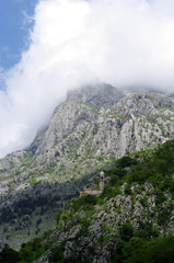 Eglise dans les collines au-dessus de Kotor - 2