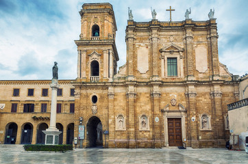Fototapeta premium Brindisi Cathedral in Brindisi, Italy