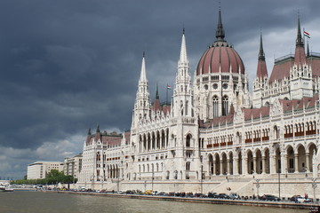 Fototapeta na wymiar Parlamento budapest